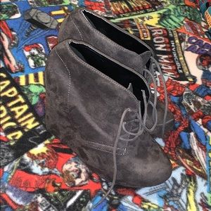 Rue21 Suede 5in. Heels